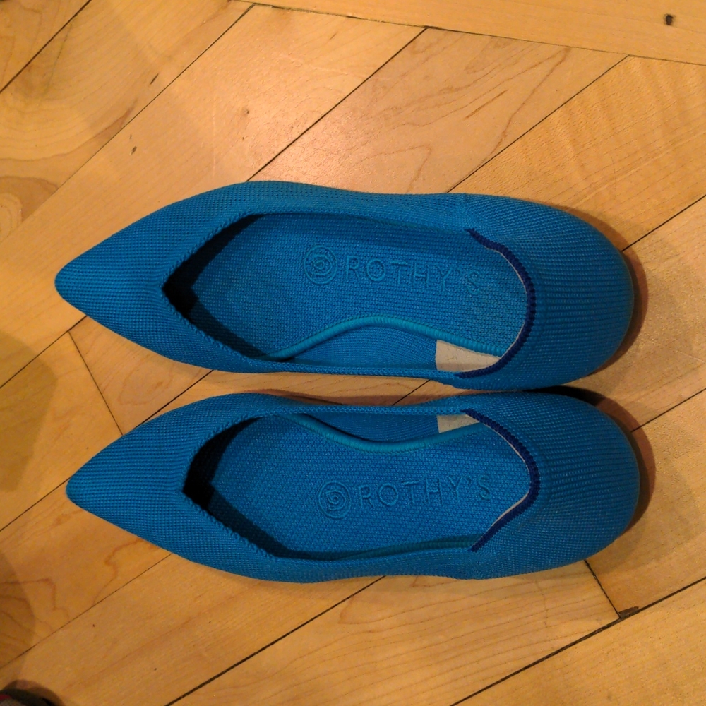 Peacock Blue Rothy's
